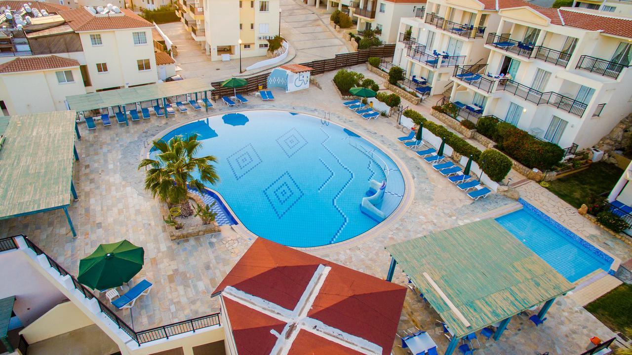 Paradise Kings Club Klorakas Exterior photo
